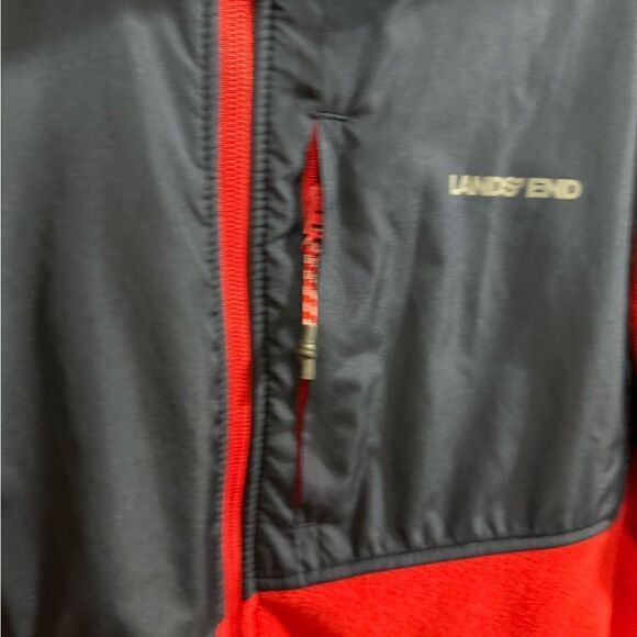 Lands' End Men's Bold Red and Black Performance Jacket - Picture 3 of 6